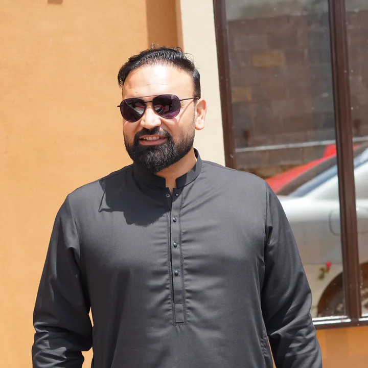 bembaqkhan8