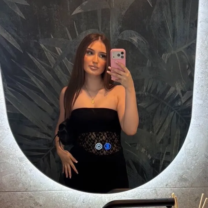 01.leonaaa