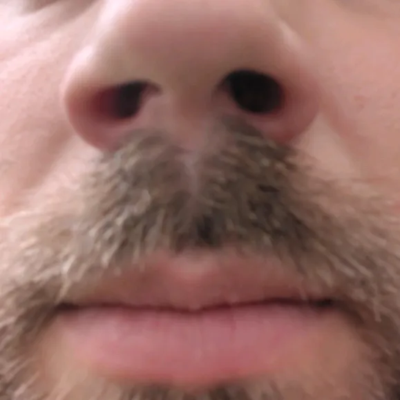 fil_mc_crackin