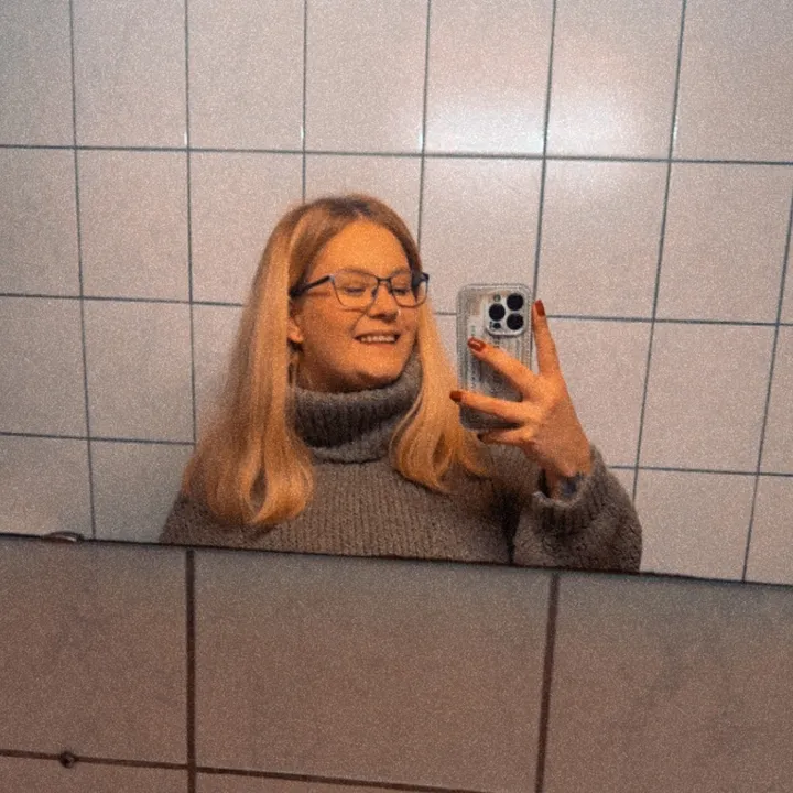 @officialxelisa