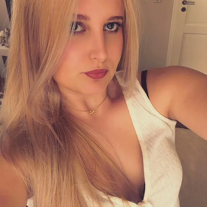 @elain.eeee