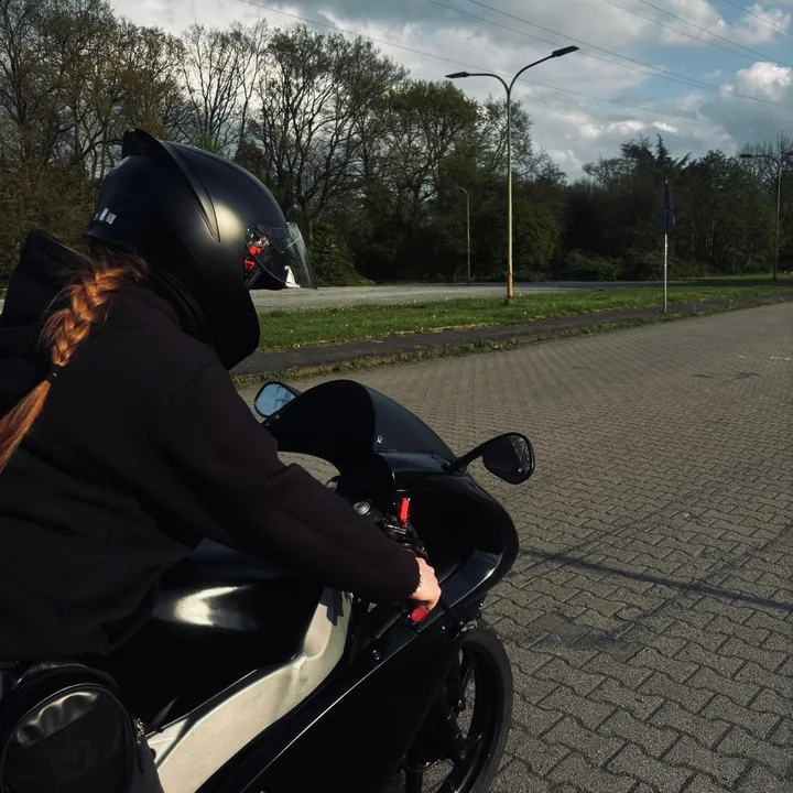 @alisaa_moto