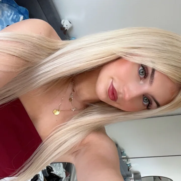 @anniemcl_