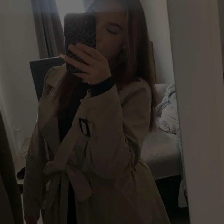 @28._larissa