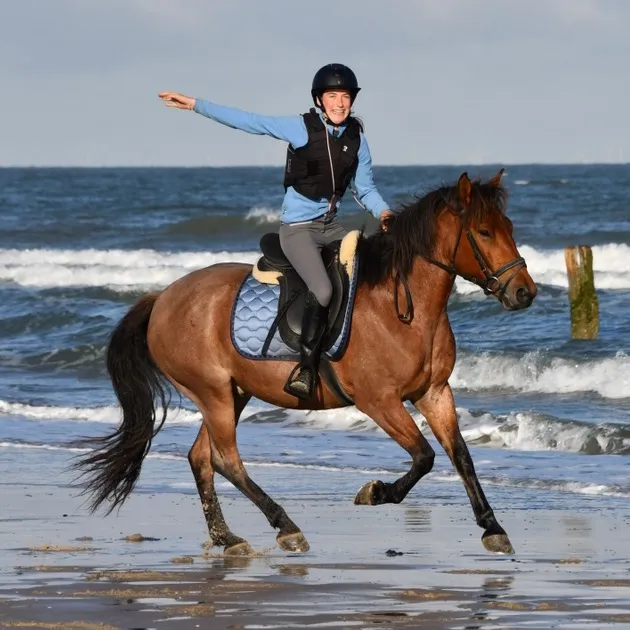 ponyhof.w.amelie