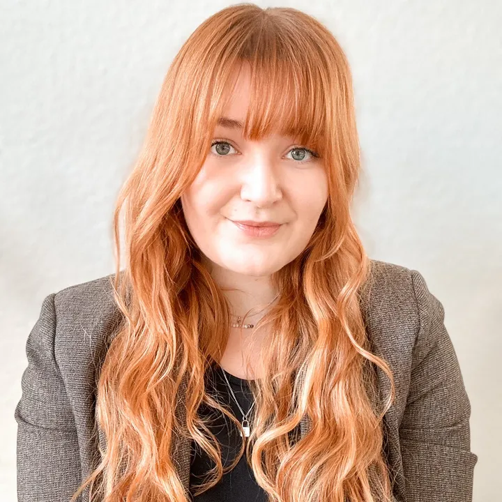 janineukena