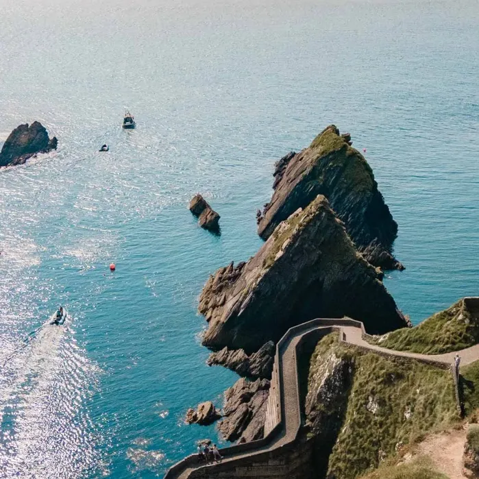 @aroundkerry