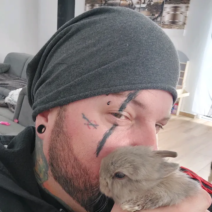 @hinzemancrow