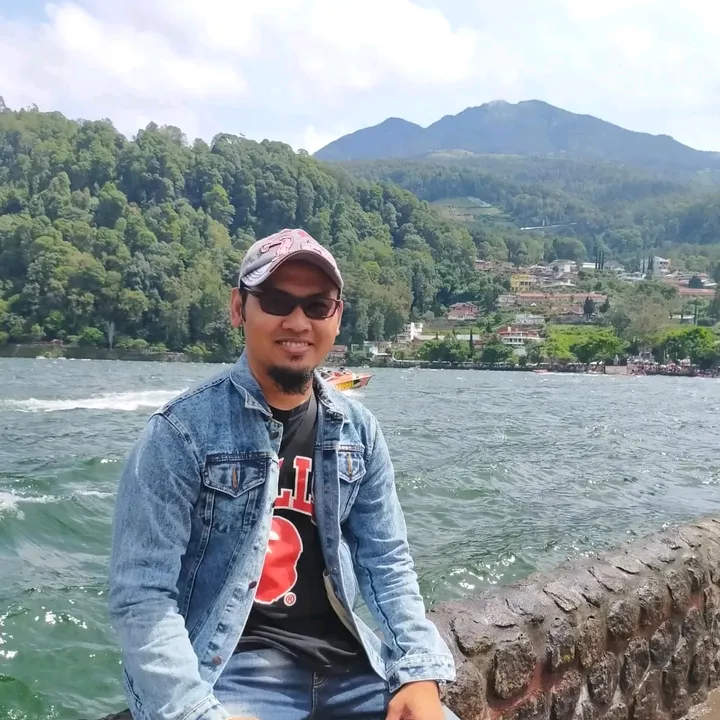 ari.borneo