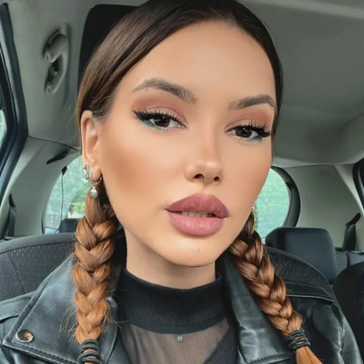 mihaela_monamie