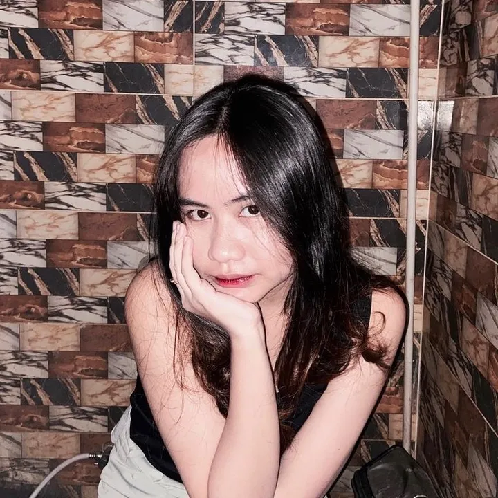 @bbyeww