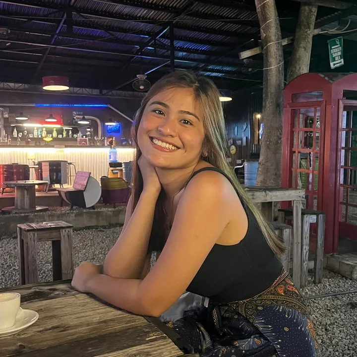juliareymonde