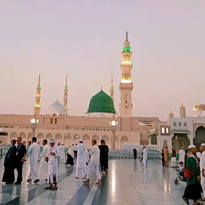 @noshahi