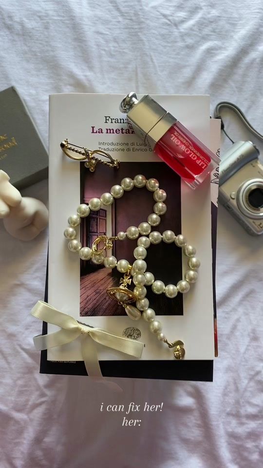 TikTok video thumbnail by la_bibliotecaria_