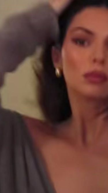 TikTok video thumbnail by glamourofk