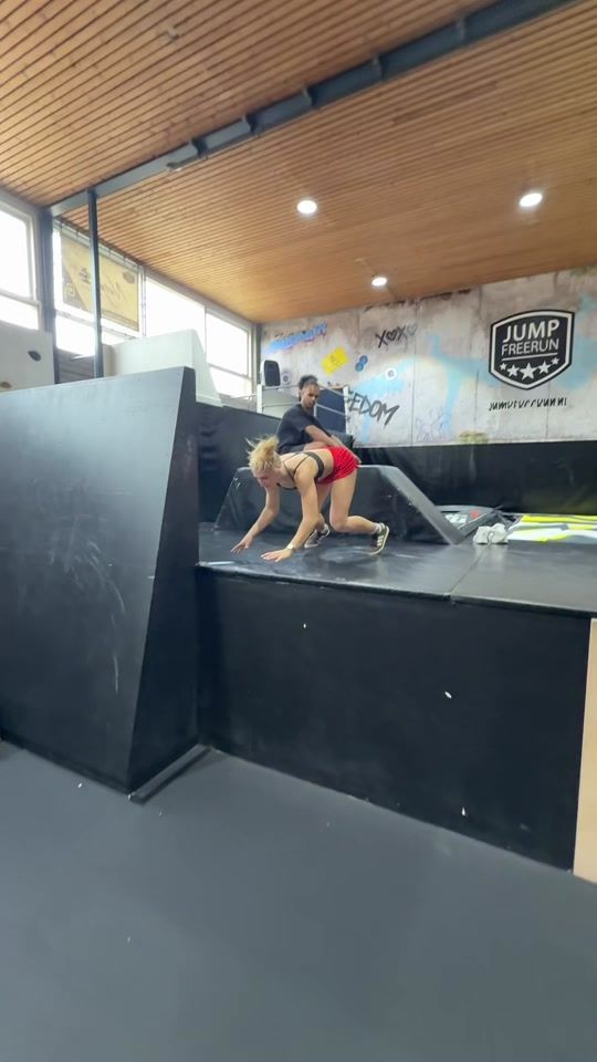 TikTok video thumbnail by noa_diorgina