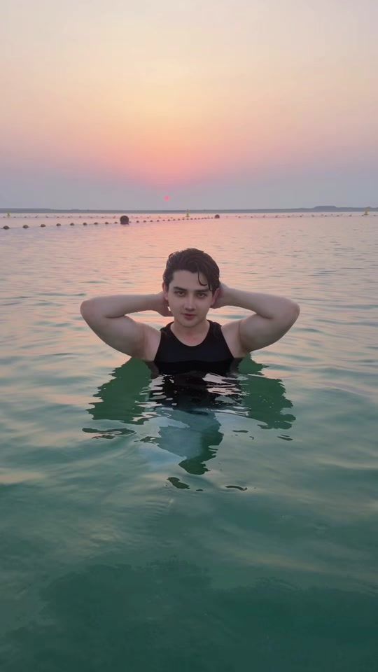 TikTok using Hasi - Male Version