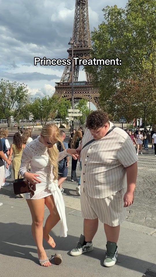 TikTok using One More Light
