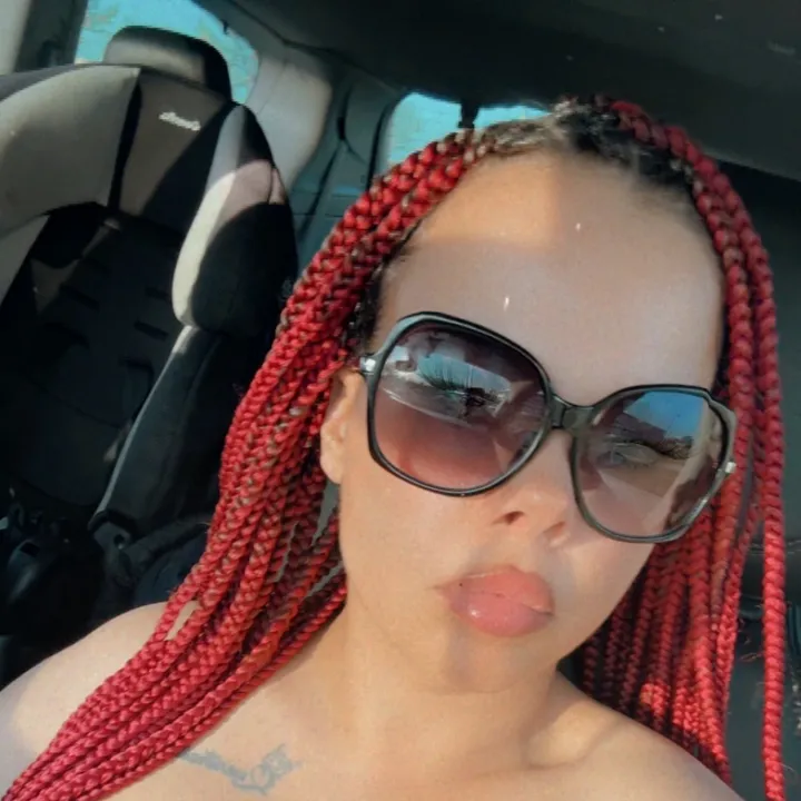 nikkihopson