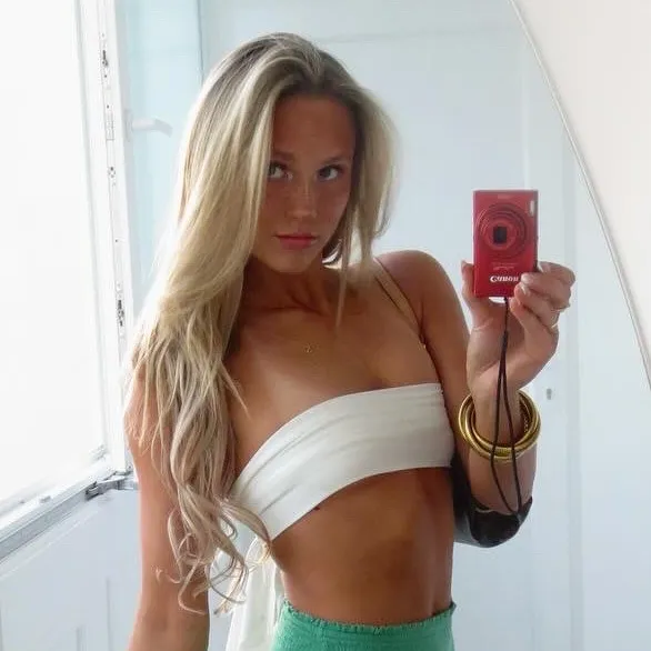 @lizkggg