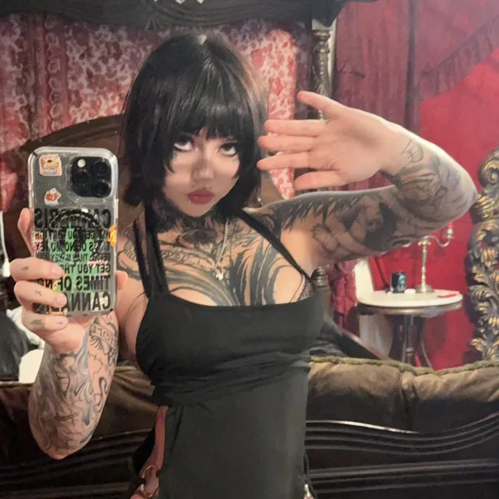 @mothertriplex