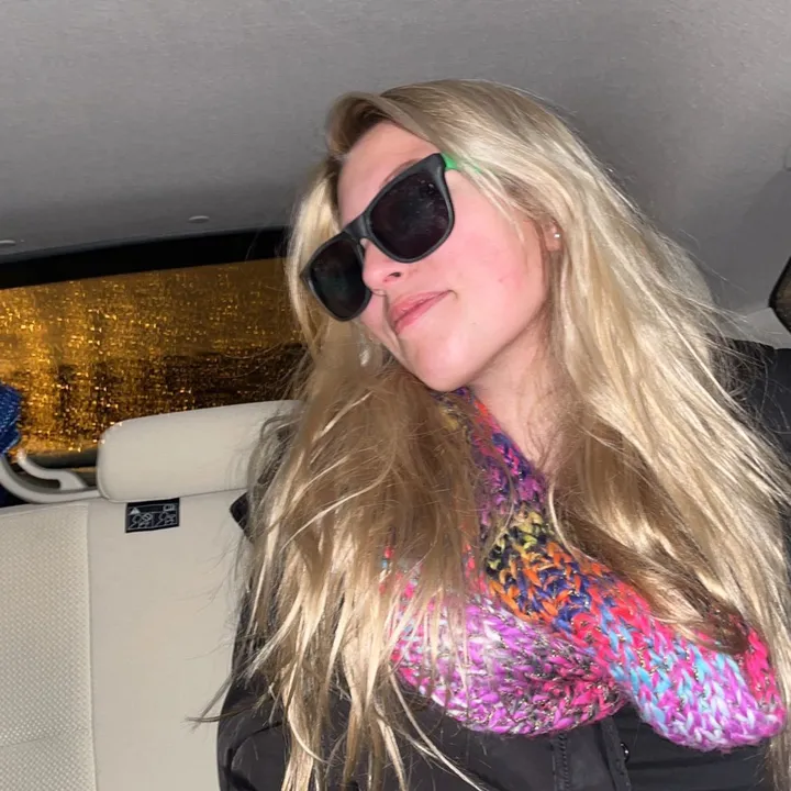 ellagraupman330