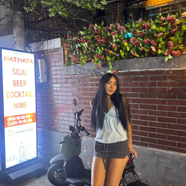 emily.park126