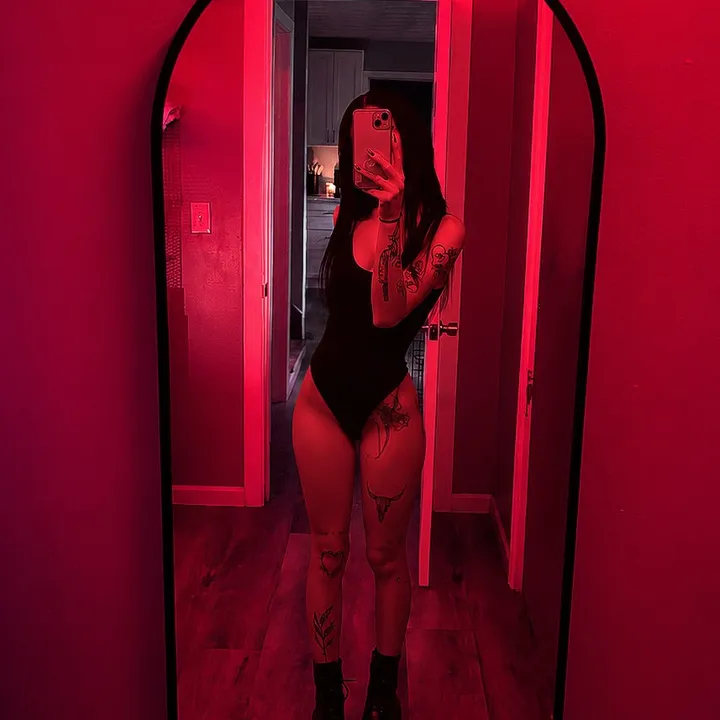 emmyyymaee