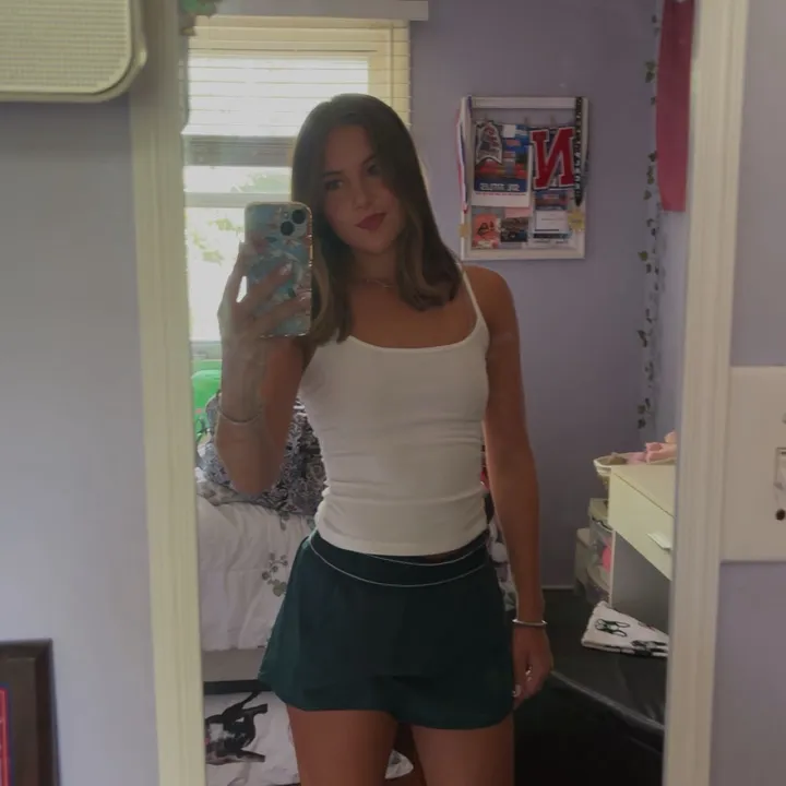 lauren.staines
