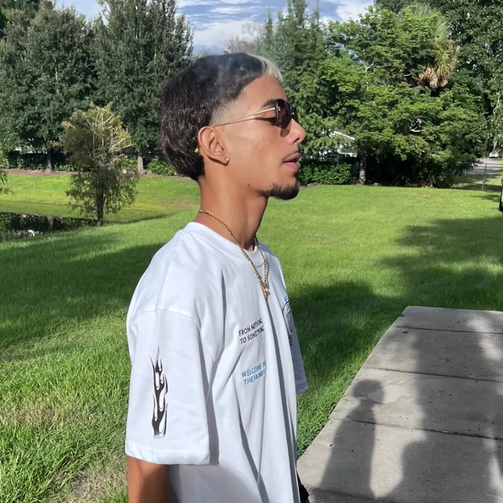 elbori_chris