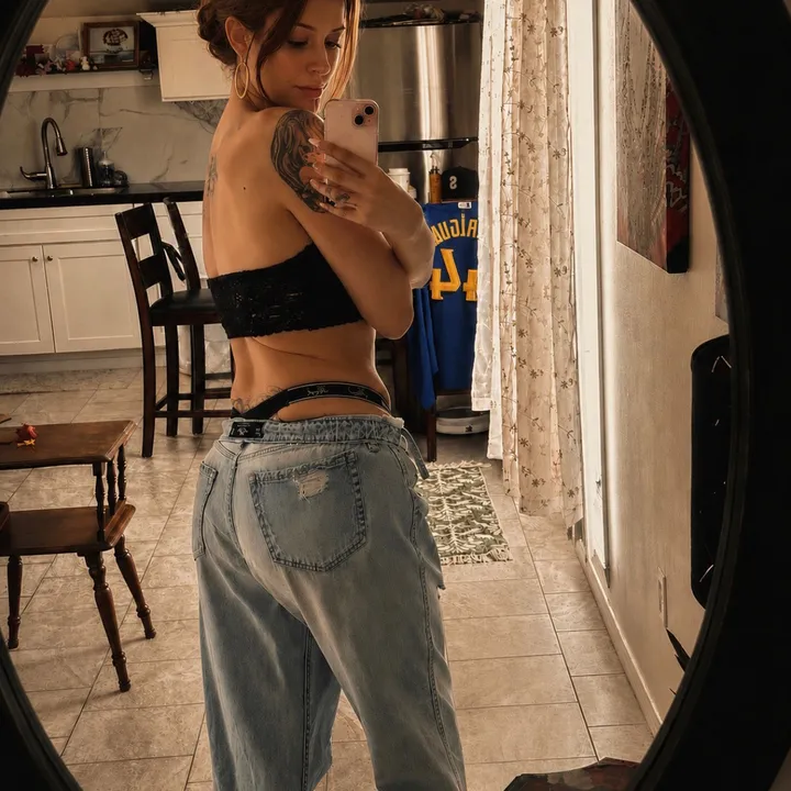 damnnhollie