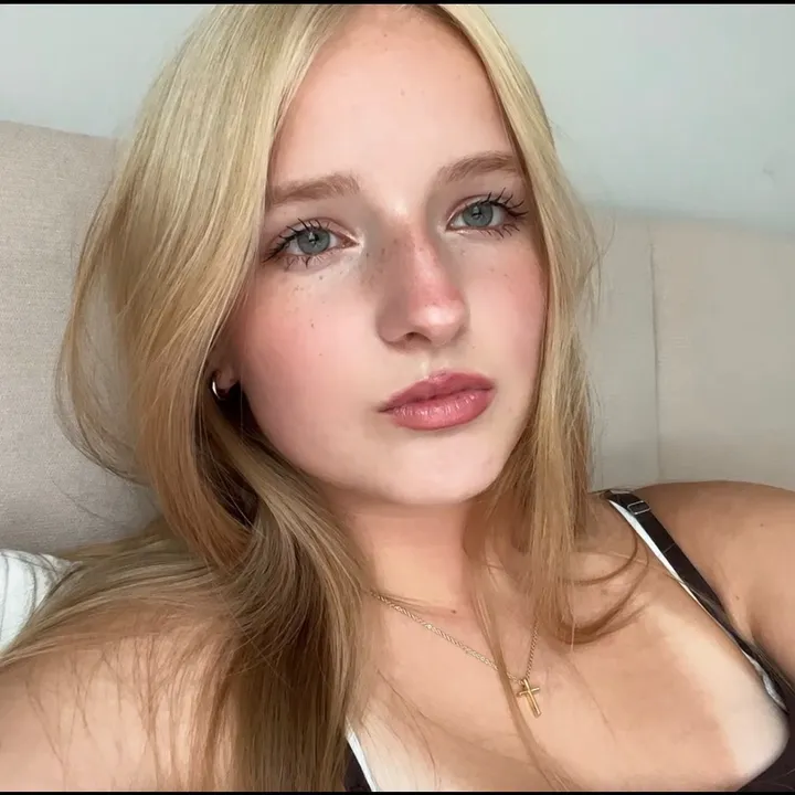 isabella_vvvv