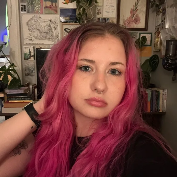 claire.wilcoxx