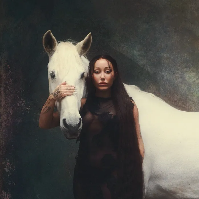 @noahcyrus