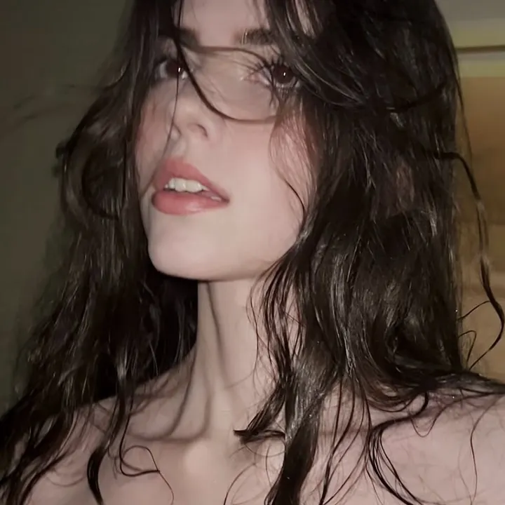 violetxmartinez