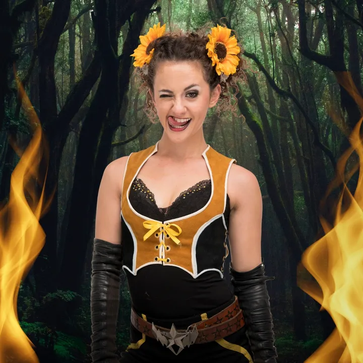 tinygirlbigshow