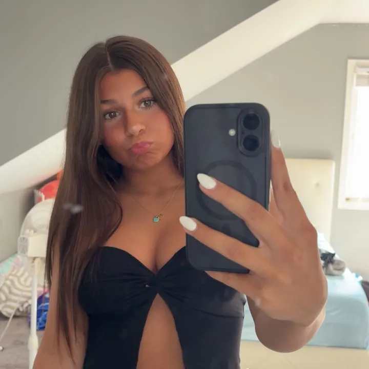 @evannicle_