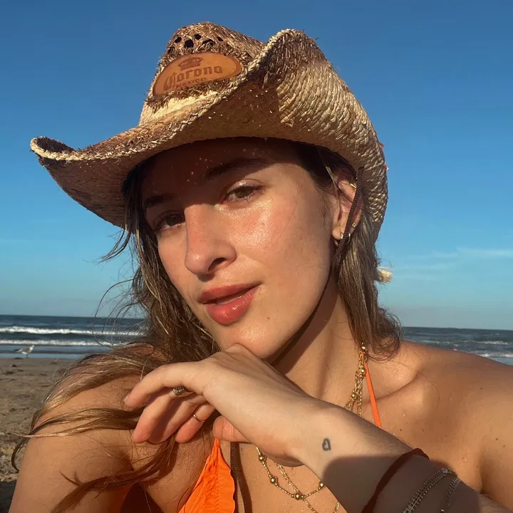 nicoleemtzz