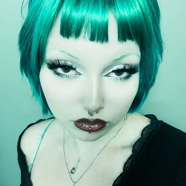 _gothbarbie_666