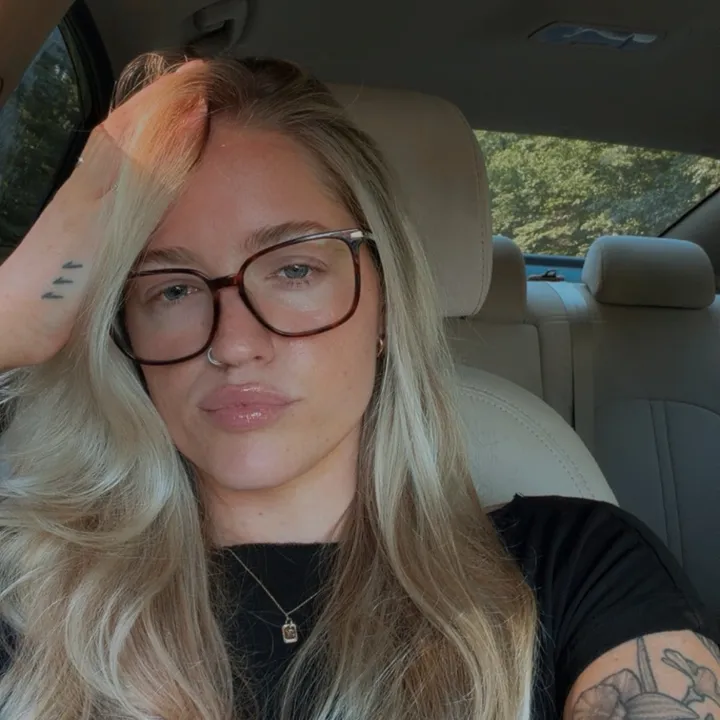 maddieajohnsonn