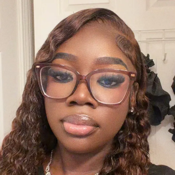 228adjovi