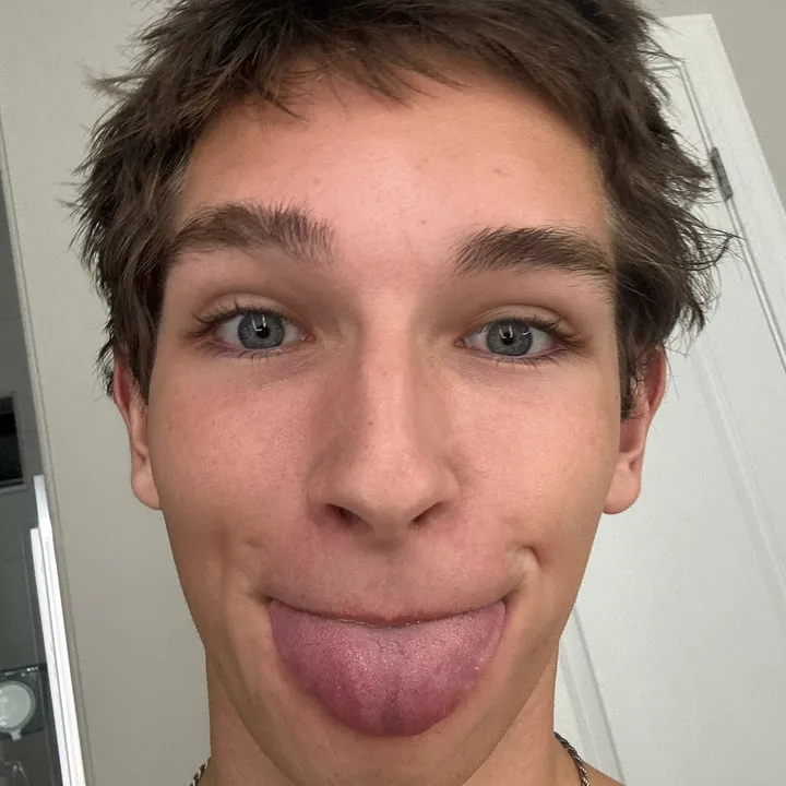 prettyfly4awhite.guy