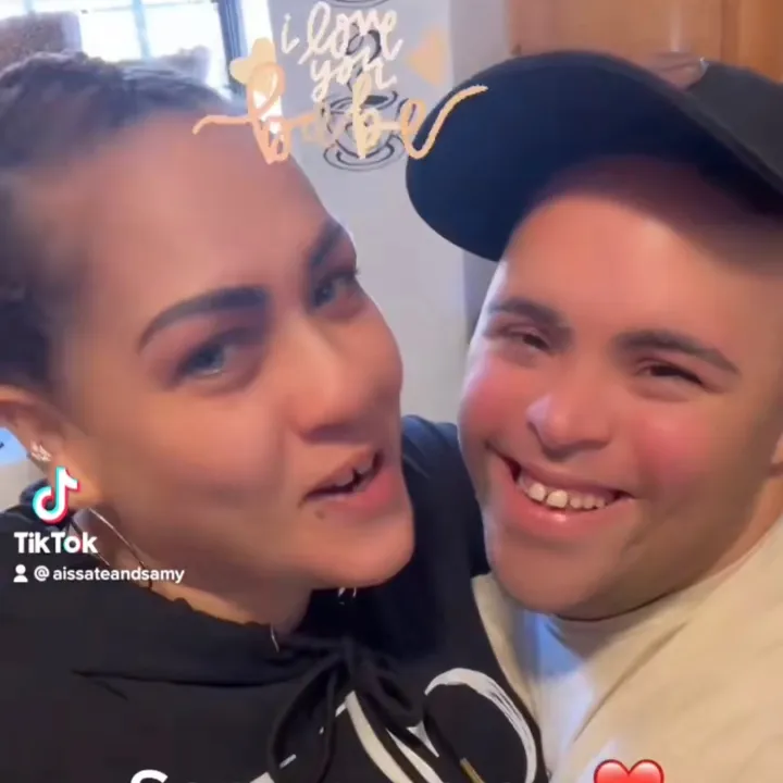 @aissateandsamy
