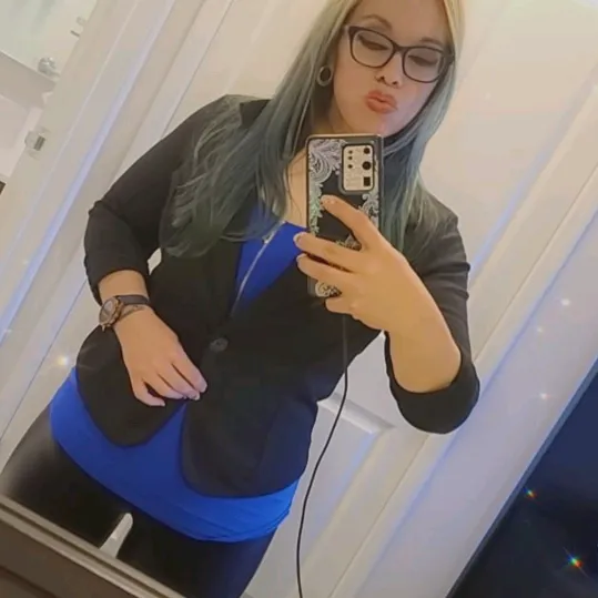 nikkiruiz