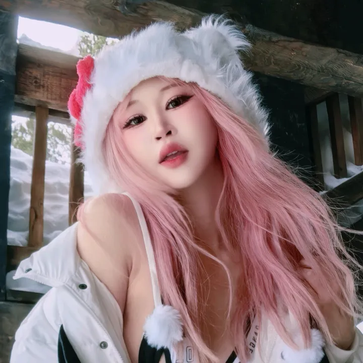 jennybelly.cos