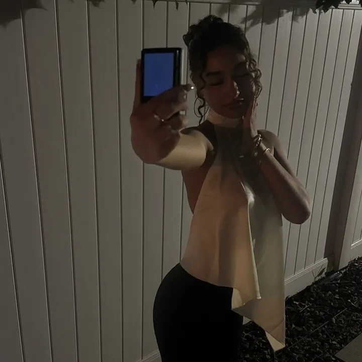 @ashleealmonte