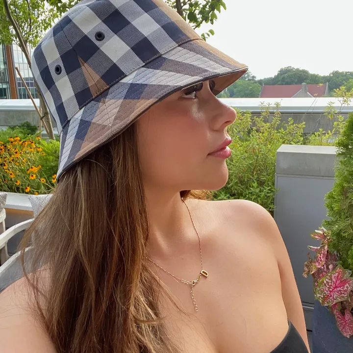 @dianareyesambriz