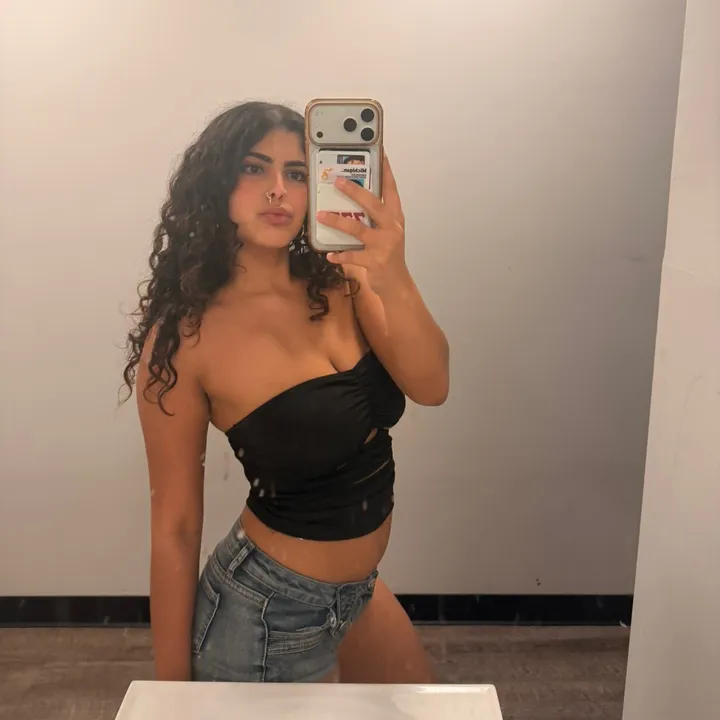 leilabbb0
