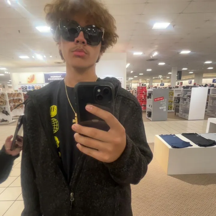 supreme.sevin