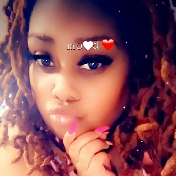 @girlskissinggirls91